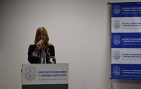 La Decana Florencia Saintout dándole la bienvenida a la Presidenta de la Asociación Madres de Plaza de Mayo